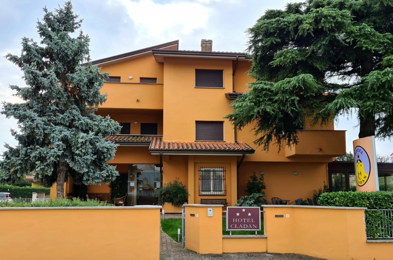 Hotel Cladan Assisi Exterior foto