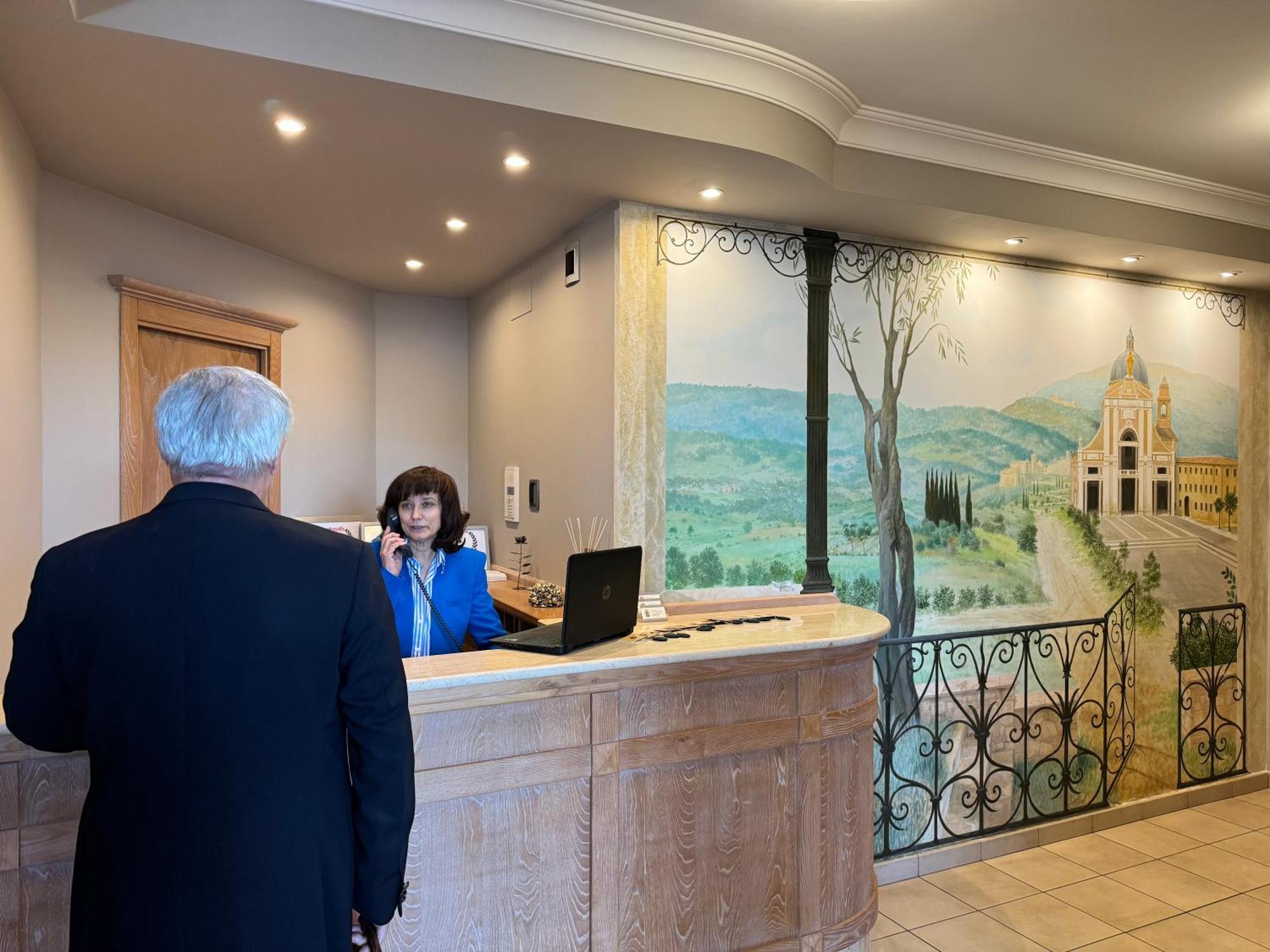 Hotel Cladan Assisi Exterior foto